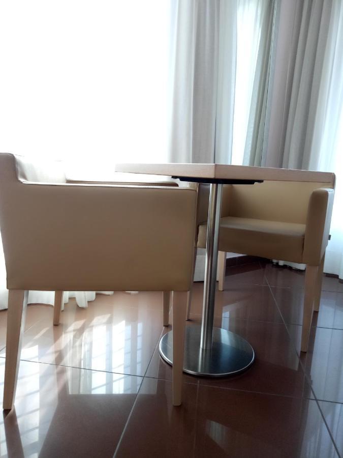 Hotel Chiaraluna Civitanova Marche Εξωτερικό φωτογραφία